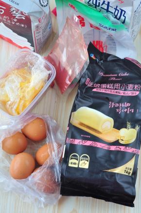 准备好所用食材。