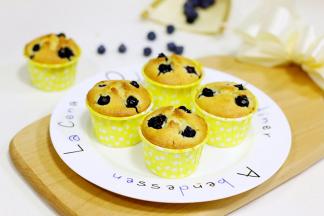 好吃的蓝莓马芬蛋糕就完成了。