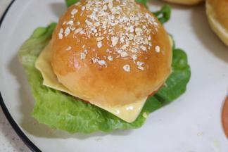 盖上另一片面包即可