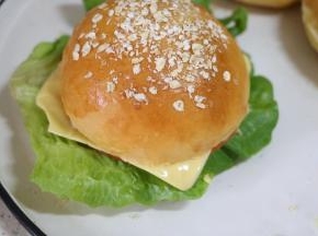 盖上另一片面包即可