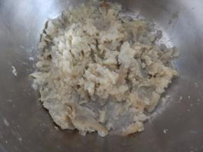 红薯蒸熟压成泥