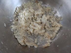 红薯蒸熟压成泥