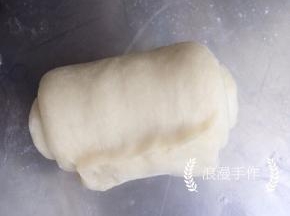 收口处捏紧