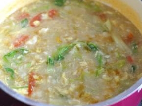 最后关火，淋上香油。