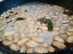  水开以后，大约煮25分钟（可以按照自己的口感来决定煮的时间长短）