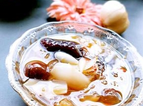 满满的胶原蛋白，爱美的美美吃起来。