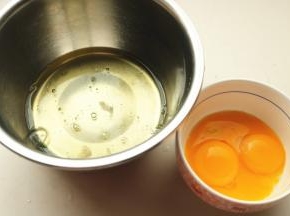 蛋白蛋黄分离。