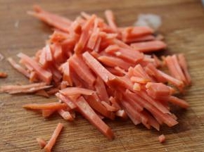 火腿切丝。