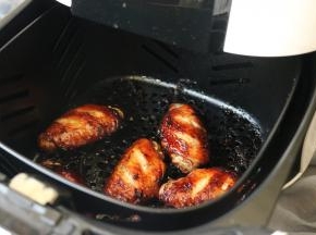 再烤8分钟，成品略微焦一点，更好吃，喜欢嫩的时间再短一些即可。