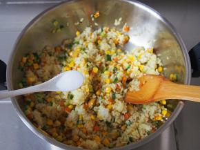 出锅前加入适量食盐