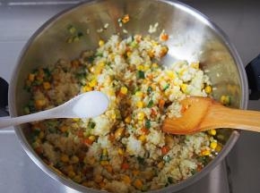 出锅前加入适量食盐