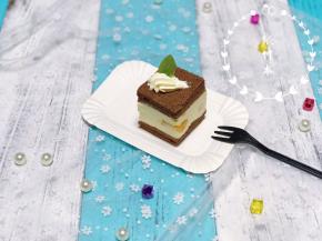 冰淇淋蛋糕很容易化的，一定要冷冻保存。