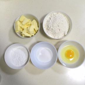 准备好需要的食材。