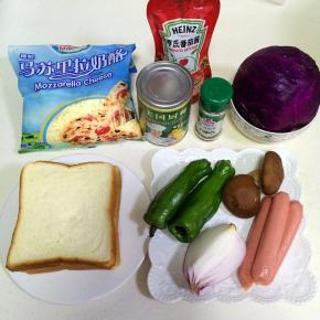 把食材准备齐，把需要清洗的食材过水洗干净。