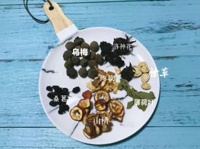 准备好所有的食材。