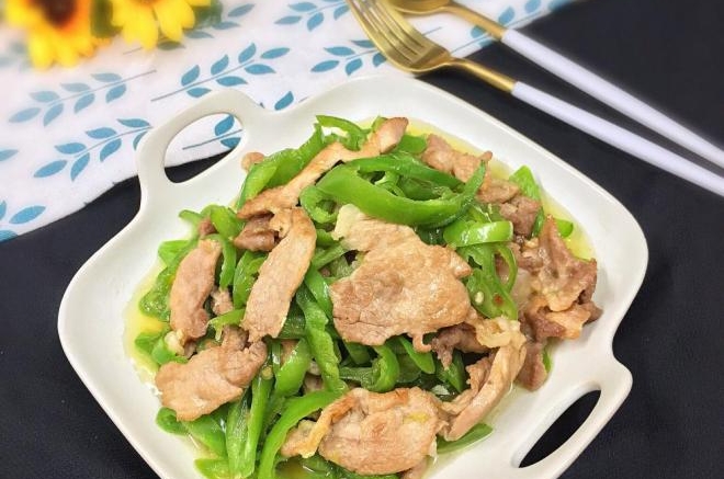 青椒炒肉片