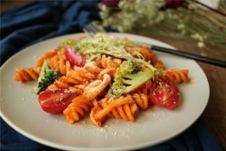 撒一些干酪粉即可食用。