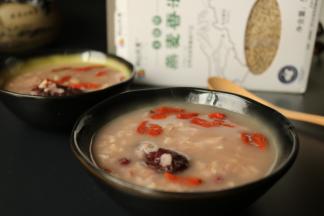 越是夏天越是要多喝汤水。