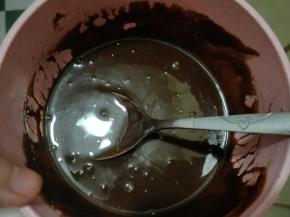 搅拌均匀即可进行淋面。