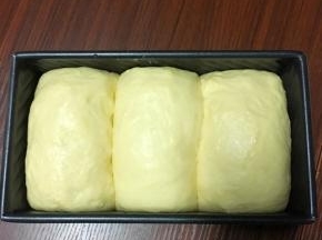 放在温湿处发酵至8分满