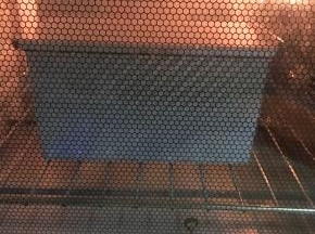 盖上盖子，烤箱170度，中层，45分钟