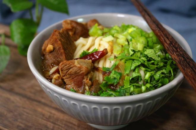 红烧牛肉面