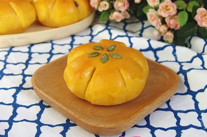 南瓜豆沙包