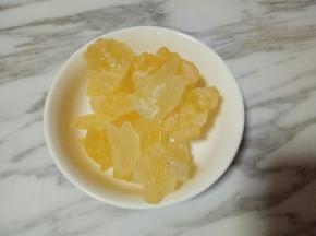 冰糖，最好选这种老冰糖。