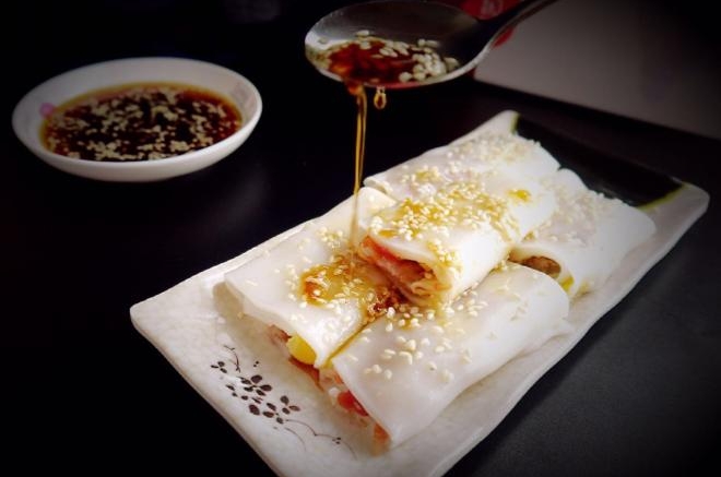 腊肠玉米肠粉