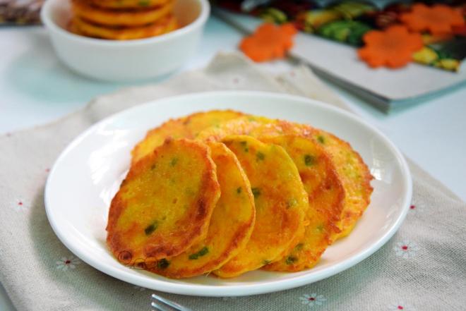 胡萝卜鸡蛋煎饼
