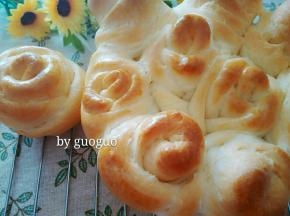 烤箱提前预热170度，烤制28分钟上色盖锡纸