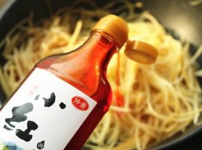 加入仲景小红油。