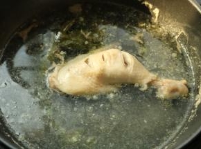 30分钟时间后，程序结束，鸡腿已经熟透了。