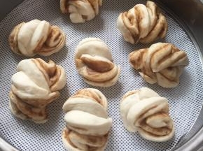 发至两倍大。夏天发的很快，大概15～20分钟具体的还是要看发的状态，时间只是参考。