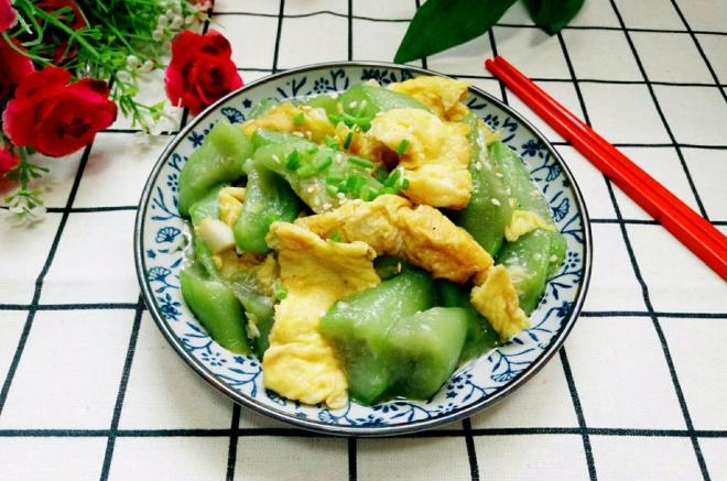 丝瓜炒鸡蛋