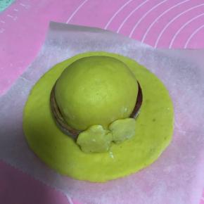 14.换颜色继续，直到全部做完！
15.剩下的边角料随便揉个馒头就可以了