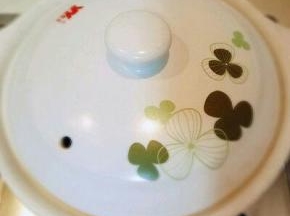 天不热的情况下这样闷着，天热凉了后一定要放冰箱冷藏。