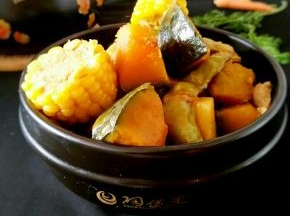 待汤汁快要收干的时候加入少许味精调味出锅即可。