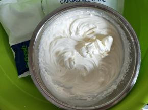 打至裱花状态即可。