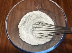 混合所有干料。