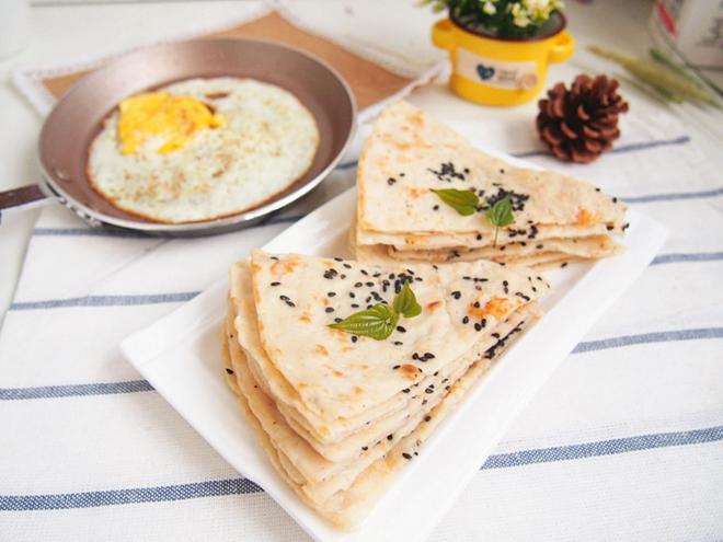 虾仁芝麻鸡蛋饼