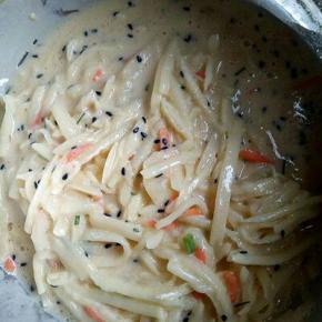 搅拌均匀，准备平底锅煎饼。