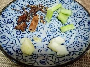 调味料的准备，可以依个人口味选择放调料。