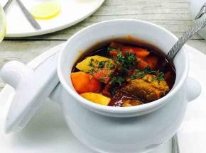 撒上少许欧芹碎