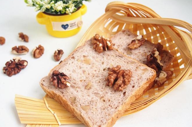 核桃吐司