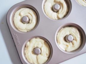 烤箱预热至160度，中层上下火，20分钟左右即可