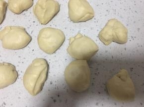 分成30克一个的剂子