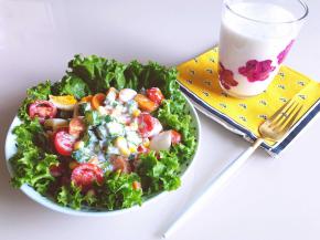 超健康的沙拉奶昔套餐～