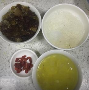 泡发好的是这个样子的，全部发胀开来