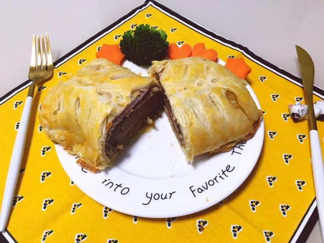 惠灵顿牛排（自制法式酥皮）